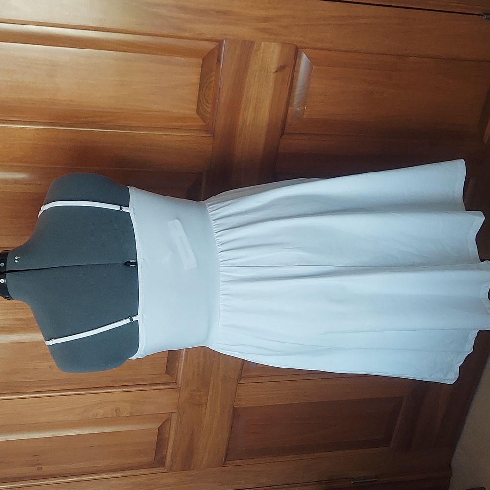 *๐ VotePretty Beachy White Sundress V-Neck Tie Front Dress Pockets, Size L, NEW - Picture 4 of 10